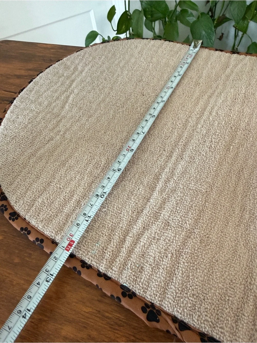 pet Bowl Mat Beige Oval Pet Door Mat with Paw-Trim